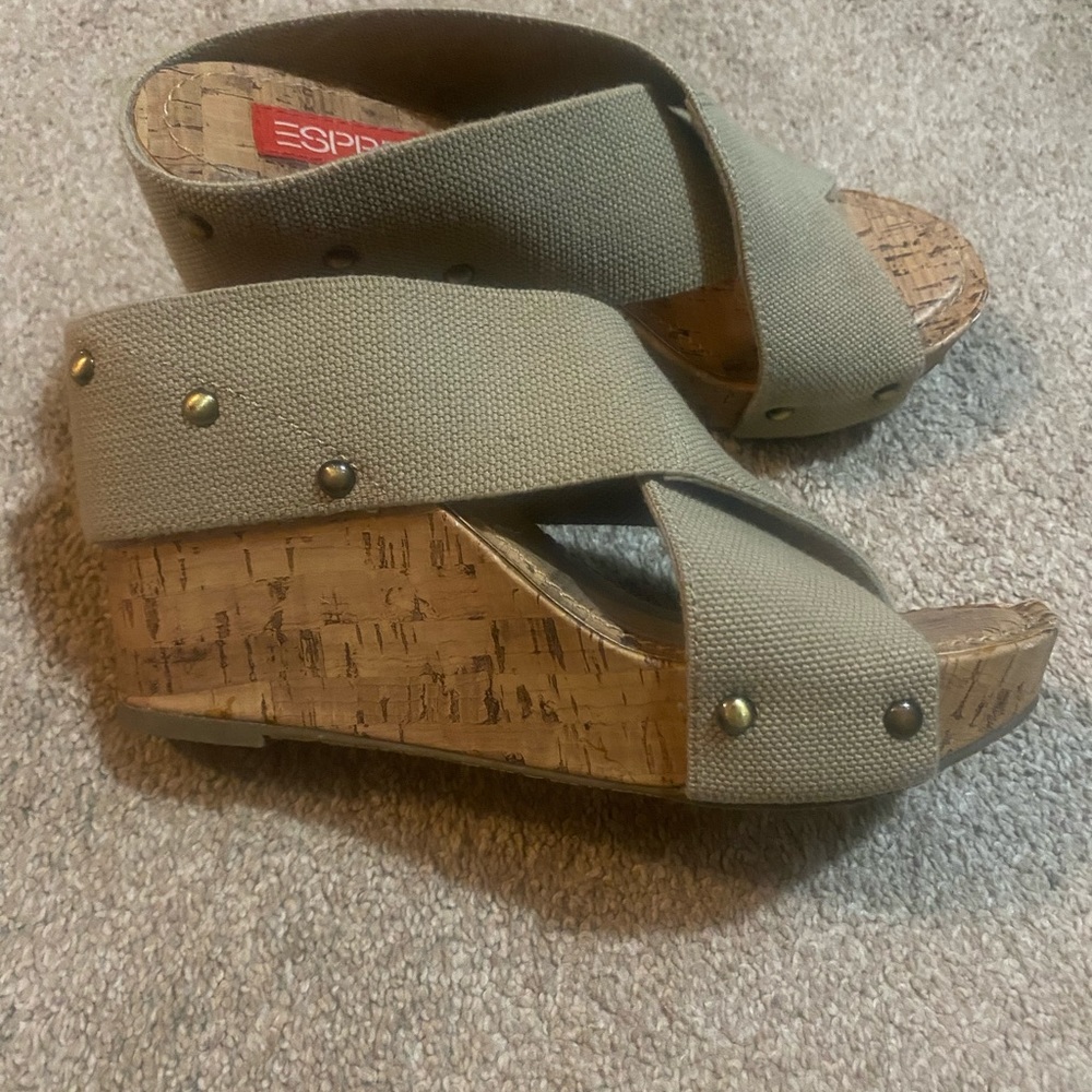 Wedge cork heels